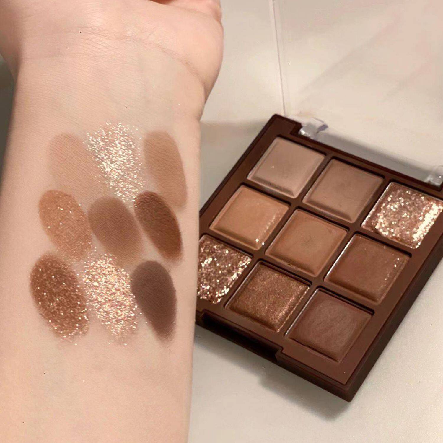XIAOYUMI Nine-Color Eyeshadow Palette