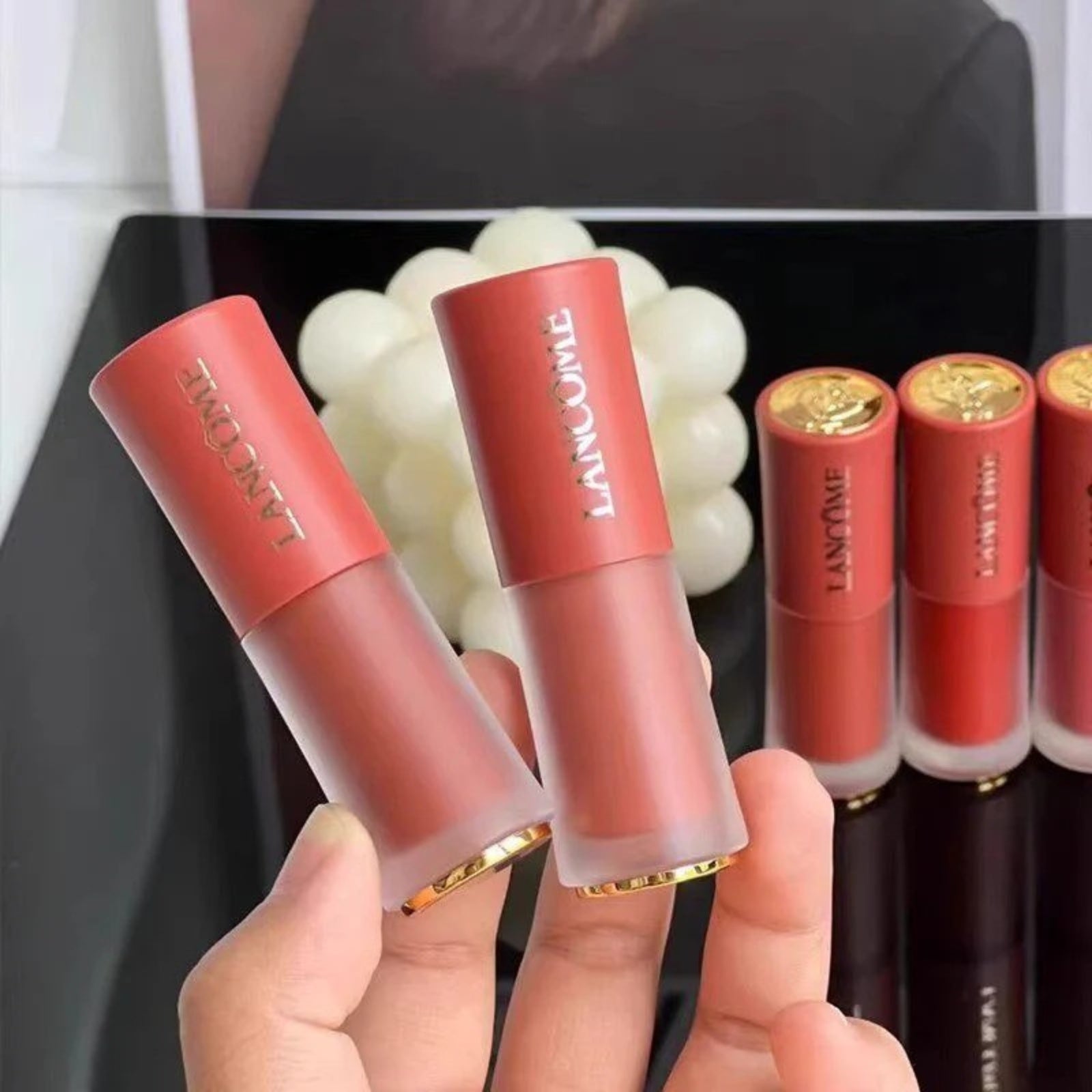 Lancôme L'Absolu Rouge Drama Matte Lipstick - Arabic translated marketing image - e8ad25a1